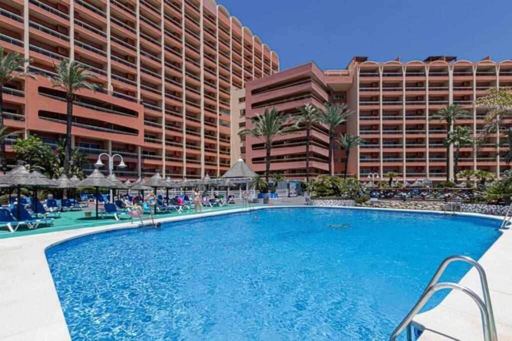 797 Holiday Rentals- Apartamento En Hotel Sunset Beach Frente Al Mar Бенальмадена Екстер'єр фото