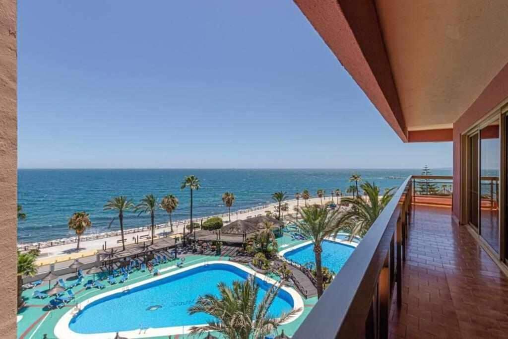 797 Holiday Rentals- Apartamento En Hotel Sunset Beach Frente Al Mar Бенальмадена Екстер'єр фото